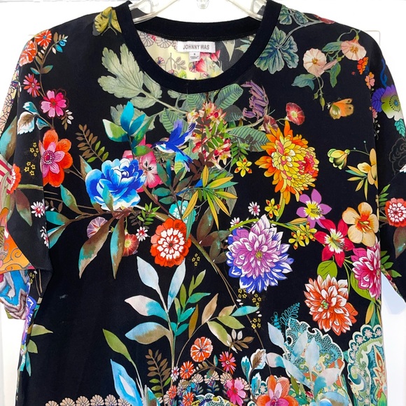 Johnny Was 100% Sill Black Floral Crewneck Short Sleeved Tee - Picture 3 of 16